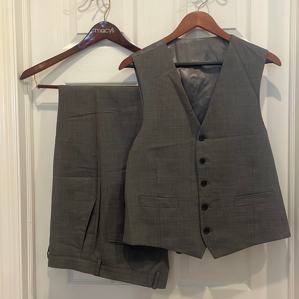 Ryan Seacrest By Macy’s Mens Suit 3 Piece